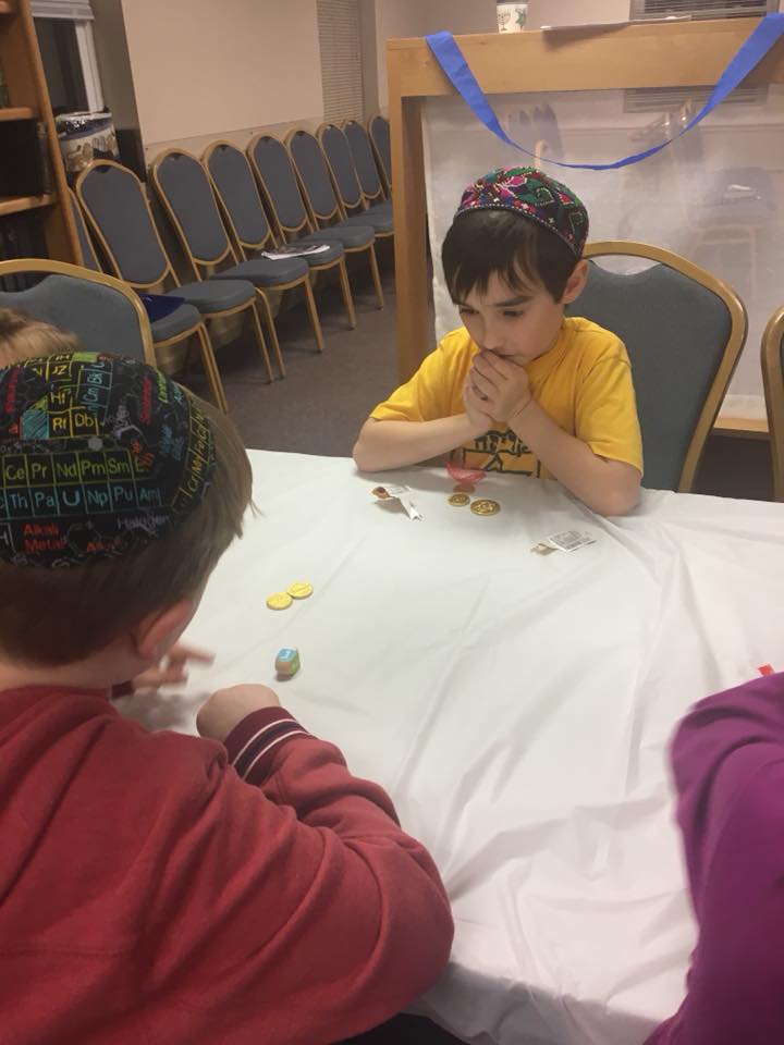 25442897_1677095952341404_3070983595978480661_n