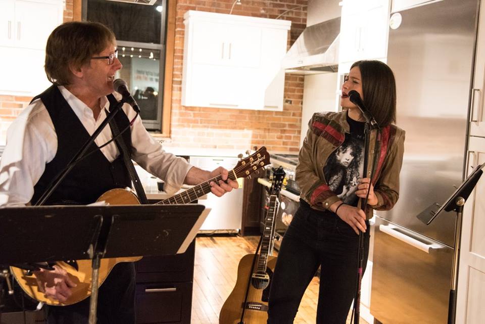 26114238_887688034735867_6274421629469067005_n