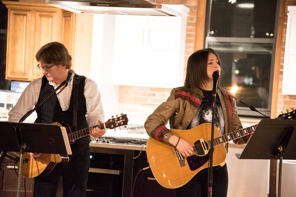 26165274_887688031402534_4487612404370504818_n