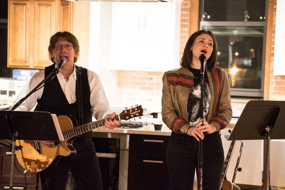 26230918_887688184735852_468889188387512391_n