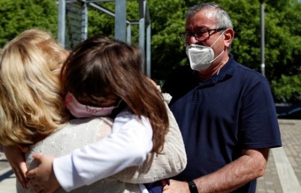 Italy Starts Slow Return to Normality, Fears Resurgence of Coronavirus