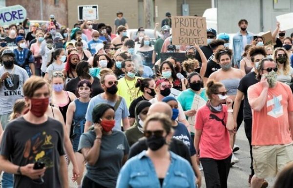 Jewish, Pro-Israel Groups Express Outrage Over Death of George Floyd, Concern About Rioting