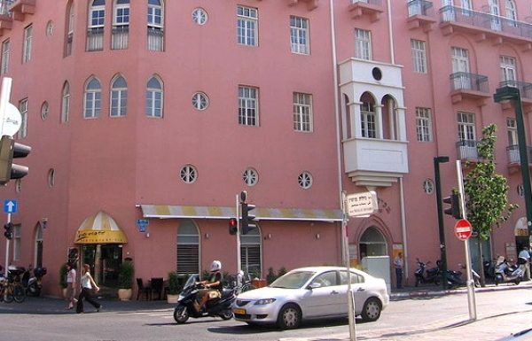 Israeli Hotel Chain Buys Iconic Tel Aviv Building to Restore Its Old Glory as a Luxury Hotel