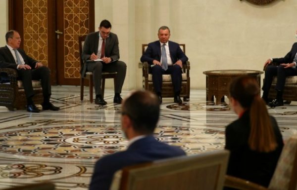 Russian Delegation Holds Talks With Assad as Syrian Economy Crumbles