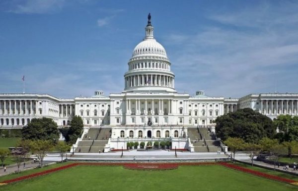 Congressional Democrats, White House Still at Impasse Over Coronavirus Bill