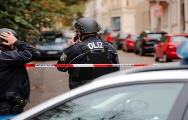 Neo-Nazi Who Attacked German Synagogue on Yom Kippur Charged With Double Murder