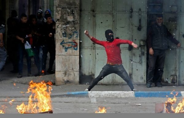 Israeli Troops Kill Palestinian Hurling Rocks at Cars on Highway