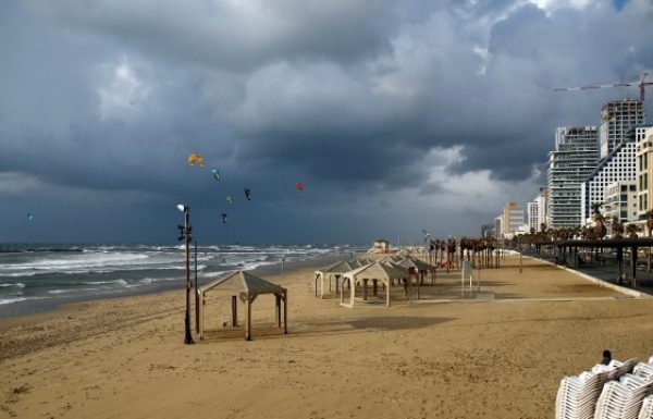 Locked-Down Tel Avivians Dance on Balconies to Celebrate City’s Birthday